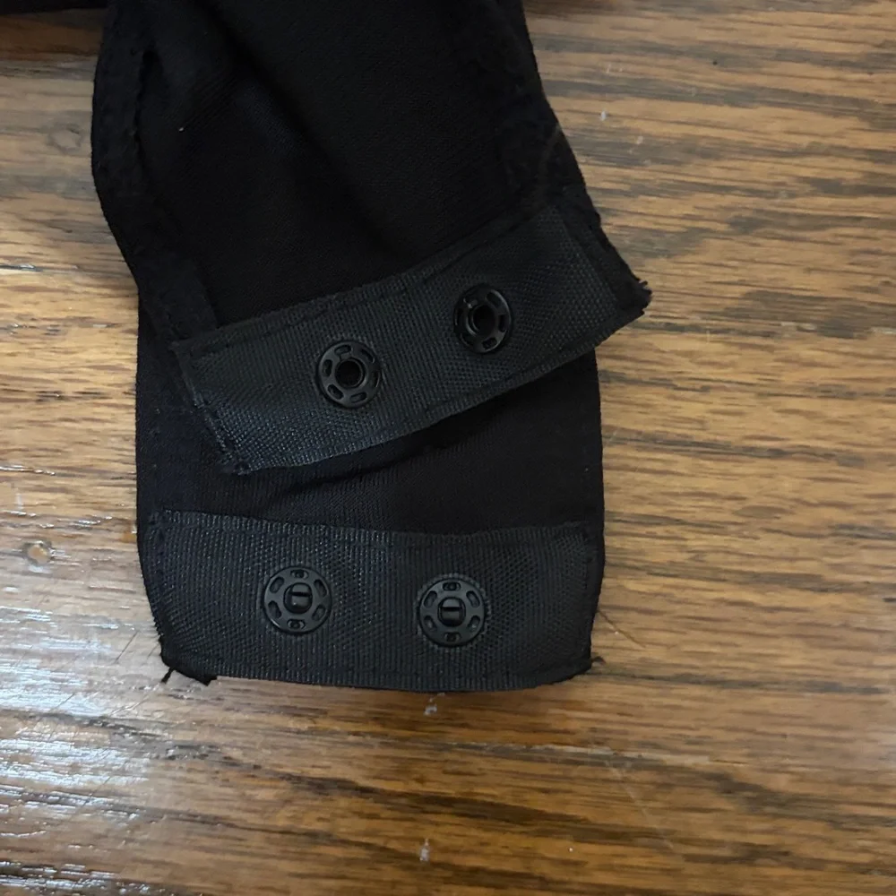 Thirty Thirty Elegant Black Halter Bodysuit Size L - Picture 8 of 8